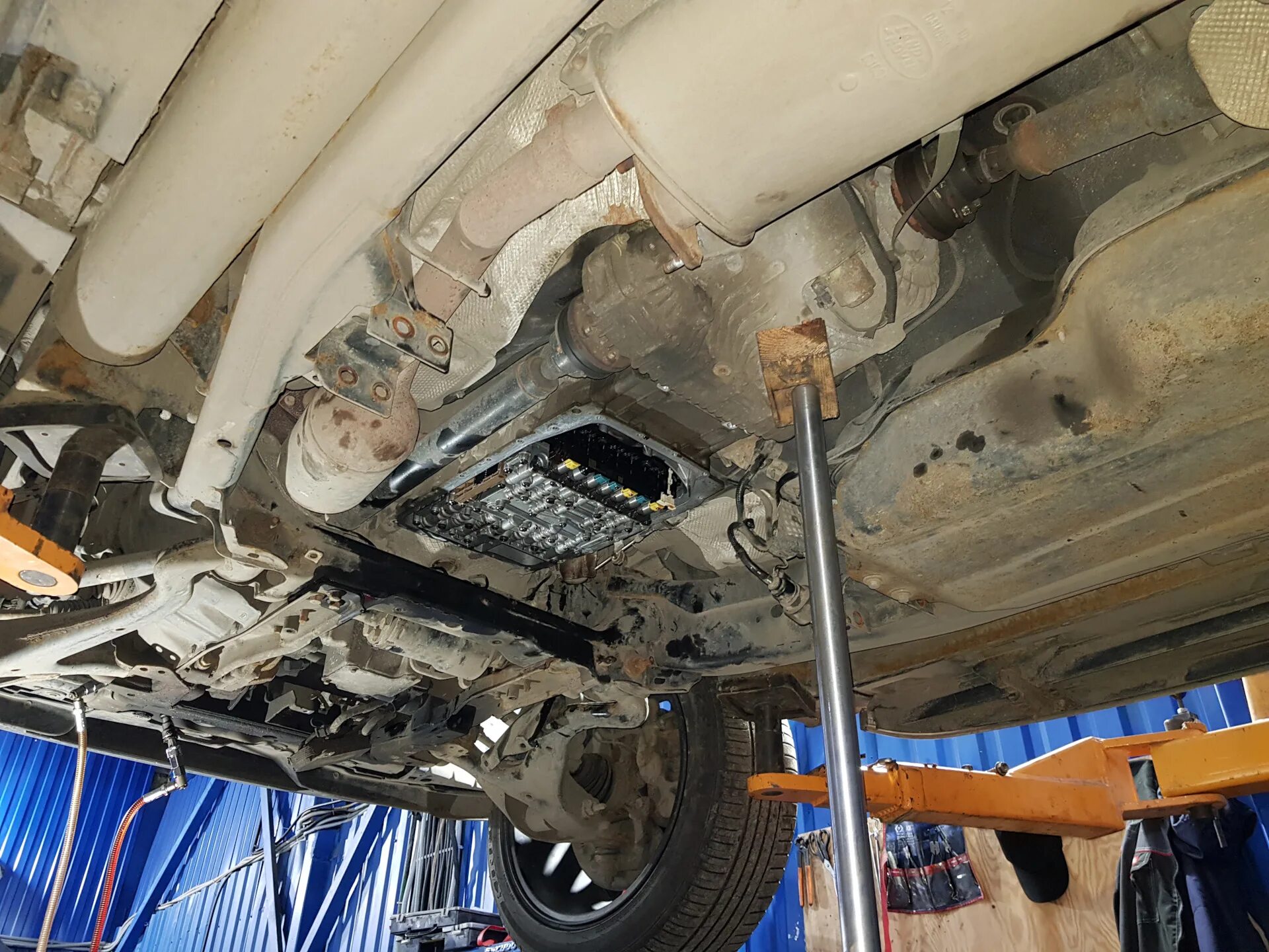 Акпп land rover discovery 4 3. Range rover 4. 6. Land rover range rover iii3. Масло акпп рендж ровер 4.