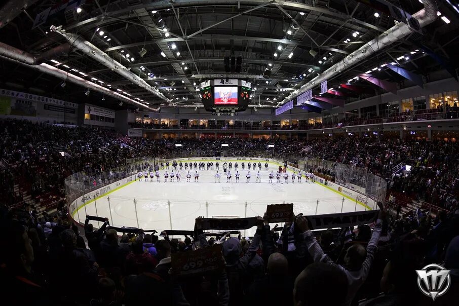 Челябинск. Арена трактор вместимость. Ледовый дворец трактор челябинск. Арена юность челябинск трактор. Хоккейная арена трактор.