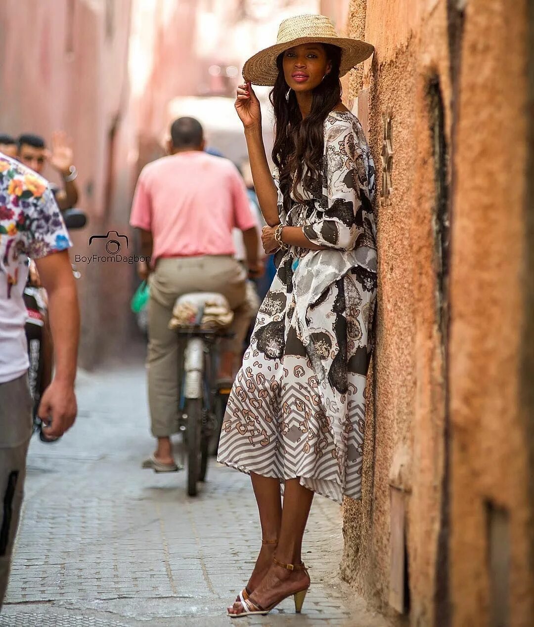 национальная одежда марокканцев. мода марокко. одежда в марокко. одежда в марокко. марокканская одежда.