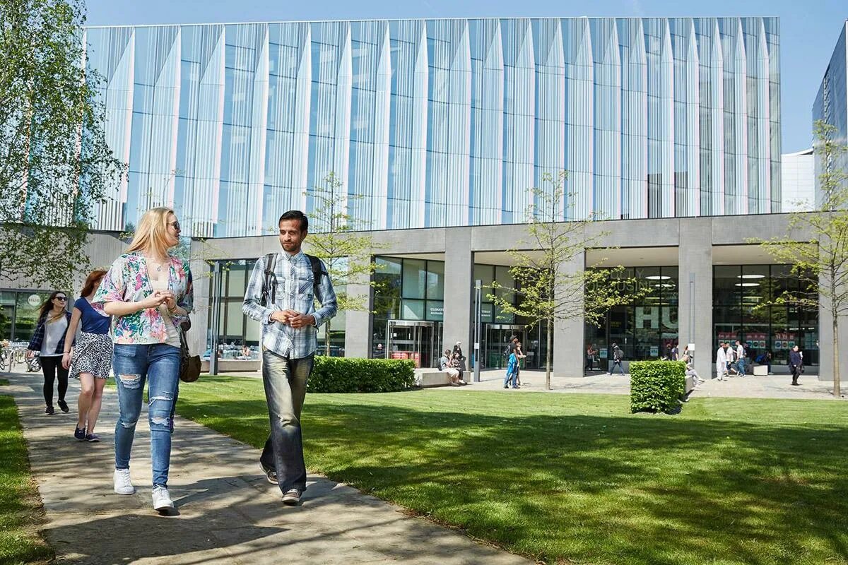 Metropolitan university. Манчестер метрополитан университет. универсальный университет. universal university в москве. университет метрополитан сербия.