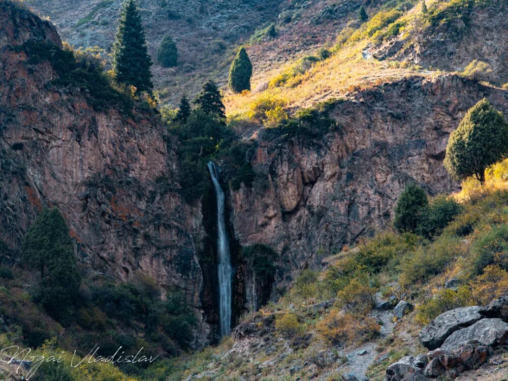 кадаргаванский каньон северная осетия. кбр перевал актопрак. национальный парк самарийское ущелье. каньон мартвили в грузии. ущелье сколько.