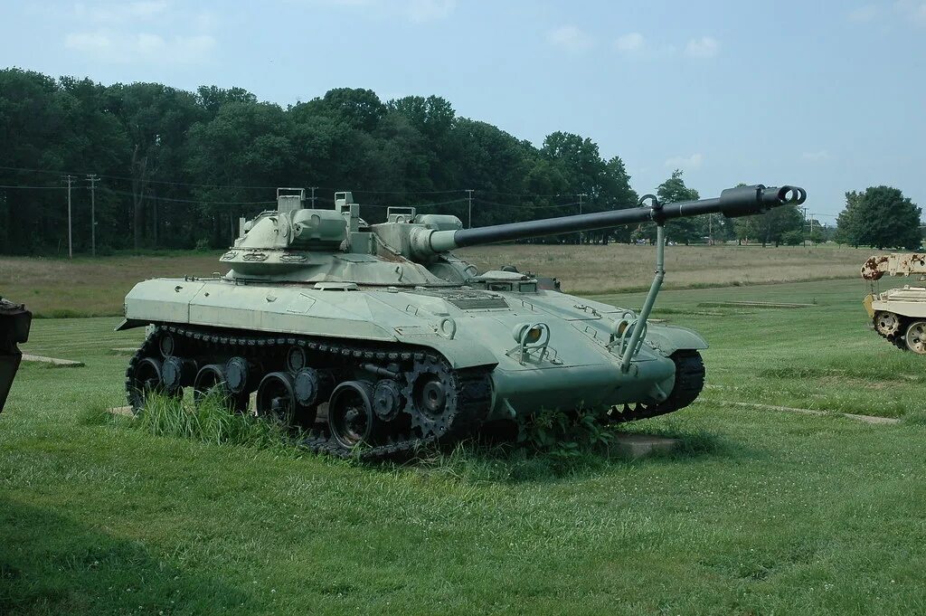 Стоит ли покупать танк 300. Стоит ли покупать танк 300. Карма в танке. Шведский танк cv90120. Танк за 500 тысяч рублей.
