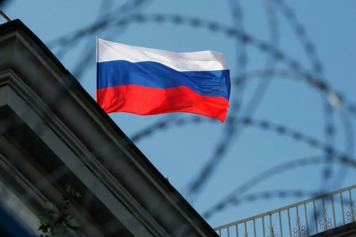 Санкции против операторов. Антиросмиймкие сарнкцтт. антироссийские санкции.