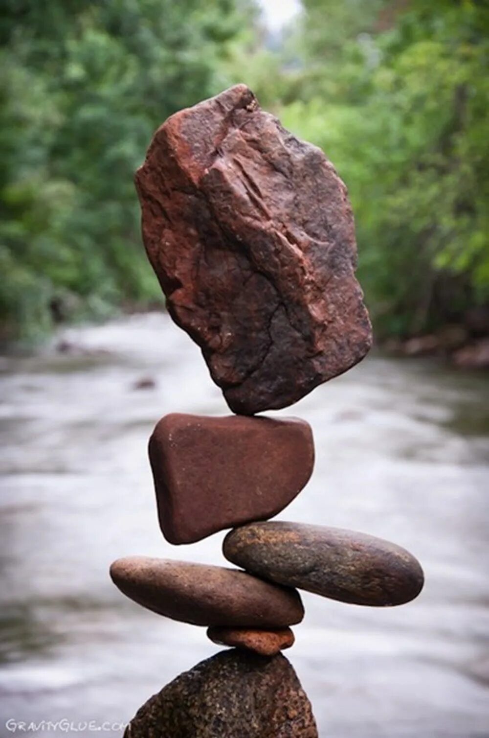 Камни Майкла граба. Скульптура из камня. Камни равновесие. Скульптуры из камней равновесие. Stone placing