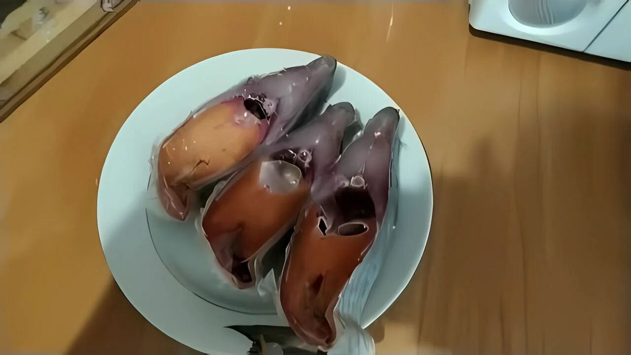 Сухой посол рыбы в тряпке леща. Лещ слабосоленый вяленый. сухой посол рыбы. карп сухого посола в тряпке.