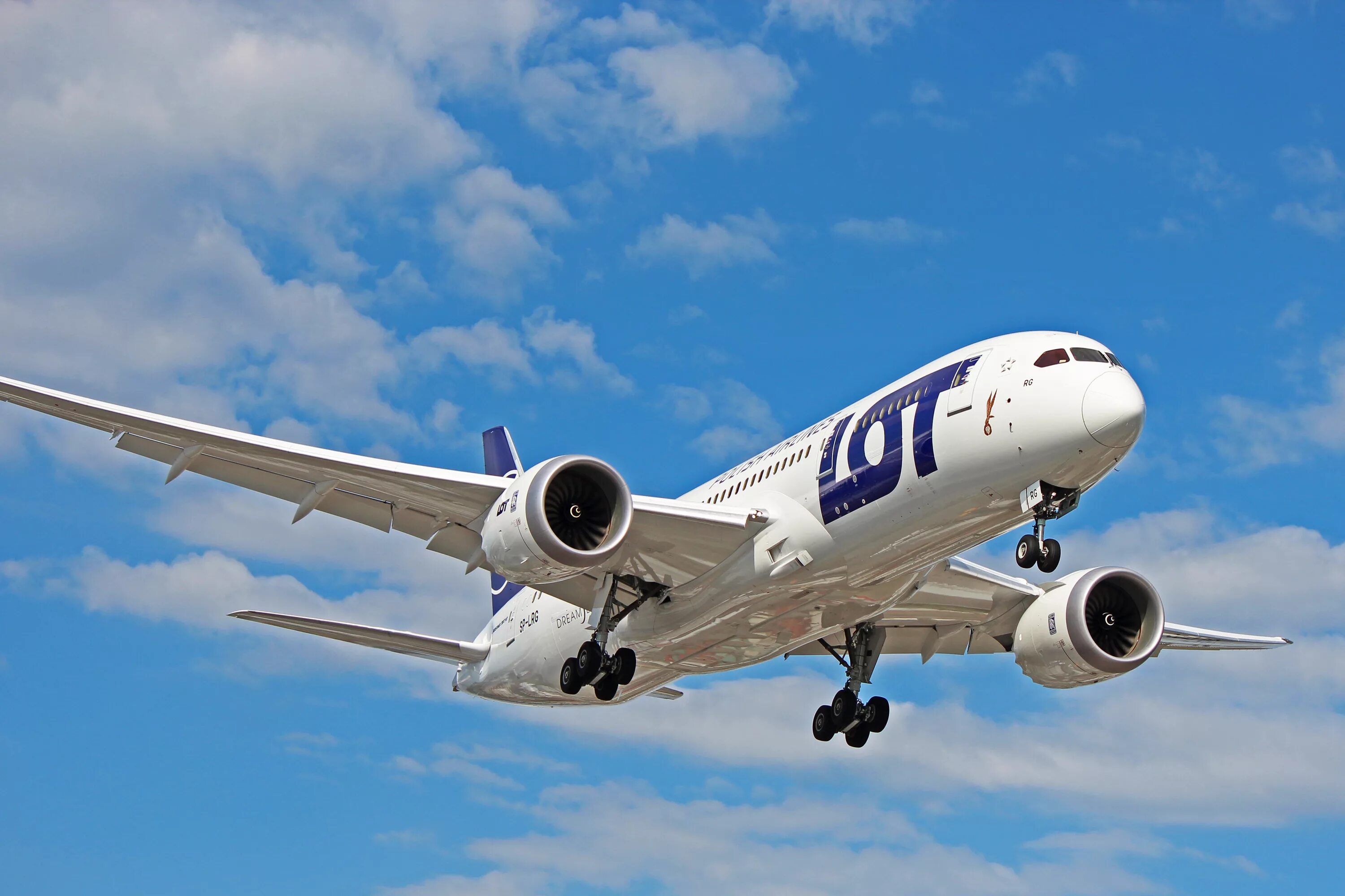 Lot polish airlines