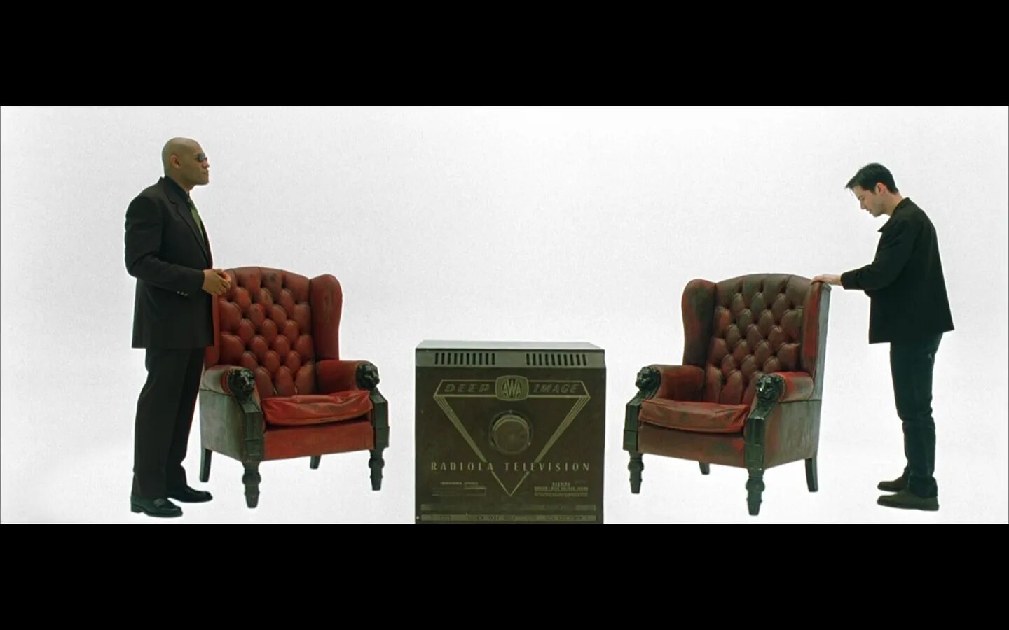 Шутка про 2 стула. 2 стула пики точеные на другом. Стул с пиками. Два стула. Есть 2 стула икеа.