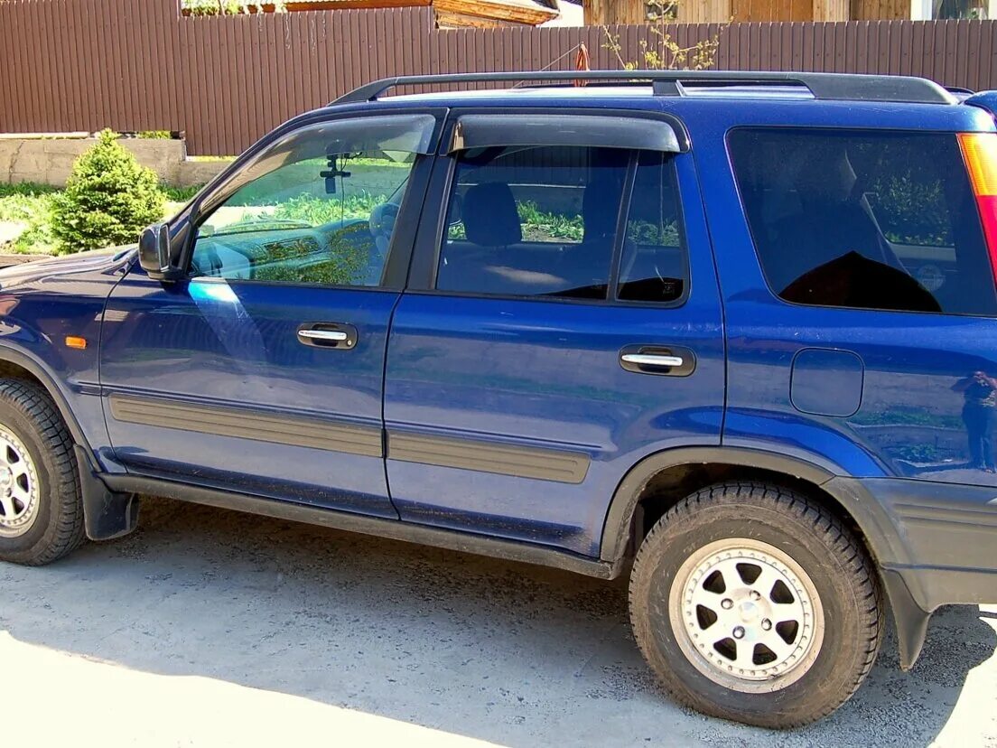 Хонда црв 1997 год. Honda CR-V 1997. Хонда CRV 1997. Хонда СРВ 1997. Хонда CRV 1997 года.