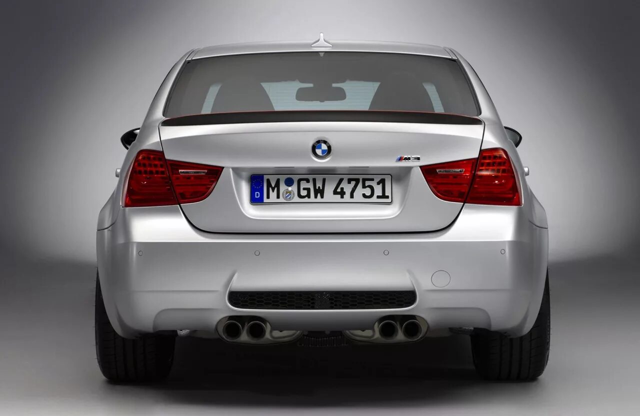 M 3 product. BMW m3 2012. BMW m3 CRT. БМВ 2011 зад.