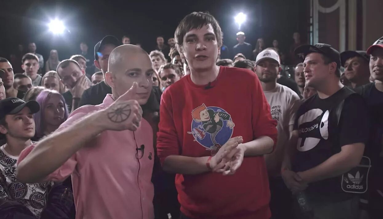 Батл окси. Версус оксимирон и слава кпсс. oxxxymiron гнойный батл. слава кпсс баттл оксимирон. слава кпсс батл с окси.