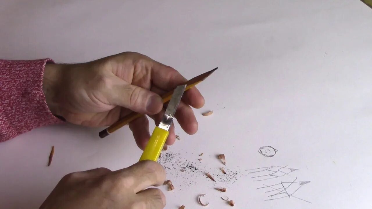 Заточка карандаша для рисования. Заточенный карандаш. Ножик для точения карандашей. Заточник карандашей. Скрип карандаша