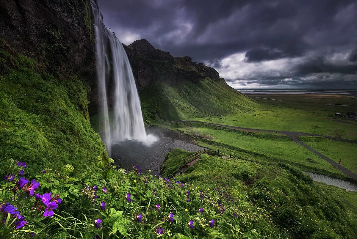 Макс Рив фотограф. Макс Рив пейзажи. Природа Исландии. Водопад в горах. Nature max