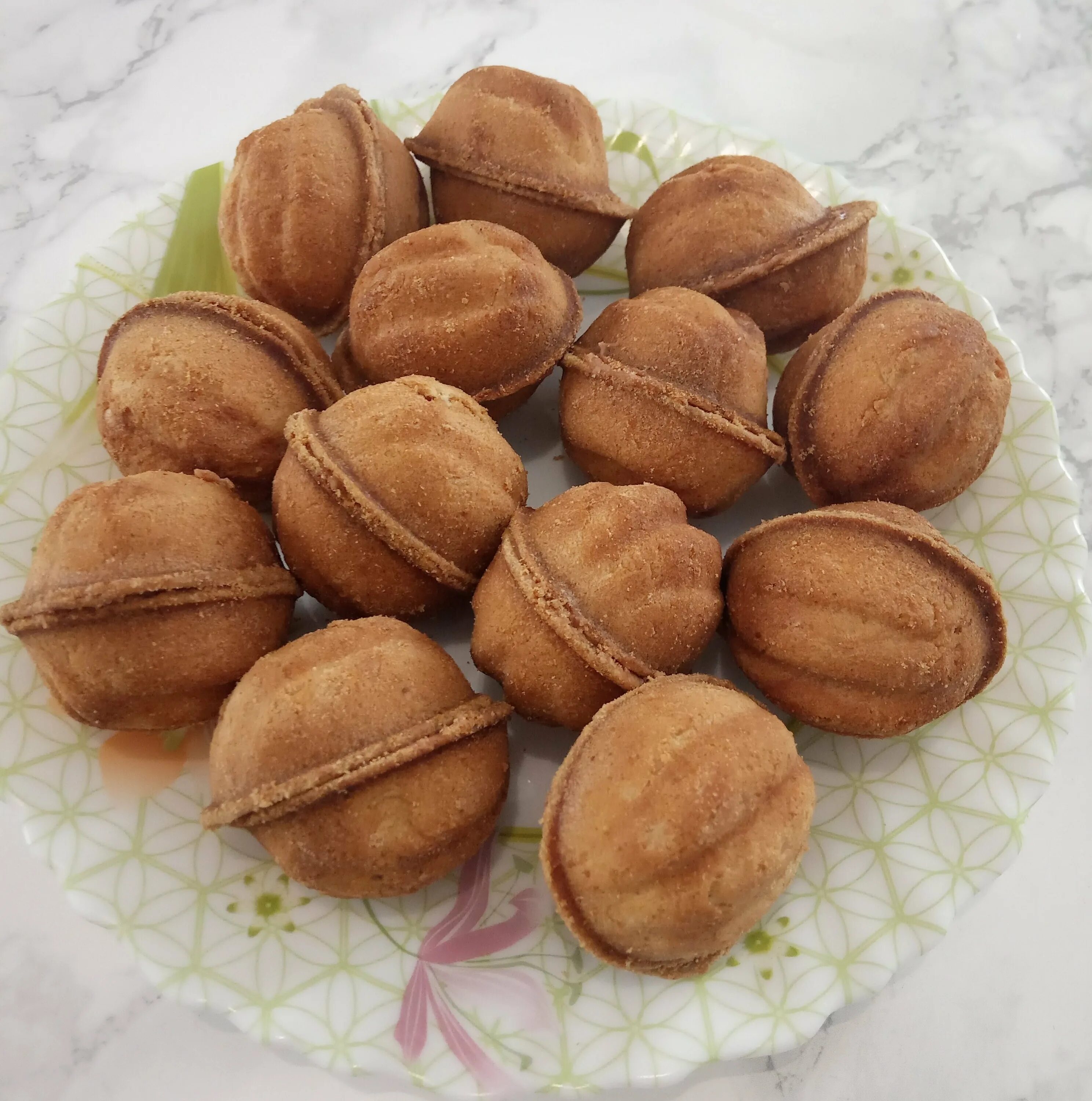 Орехи со сгущенкой. Орехи со сгущенкой. Орешки со сгущенкой. Печенье орешки со сгущенкой. Печенье с орехами.