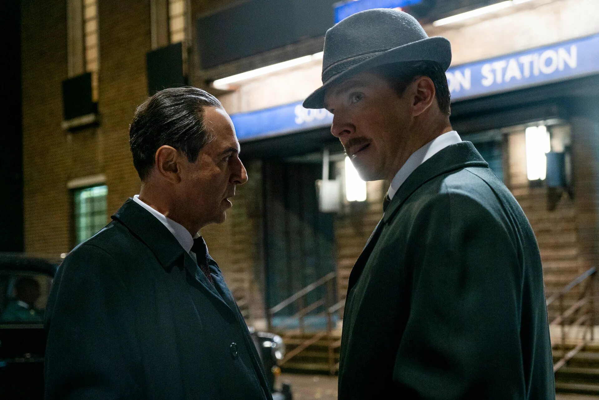 про шпионаж. шпионаж разведка. про шпионаж. том хэнкс шпионский мост. шпион.