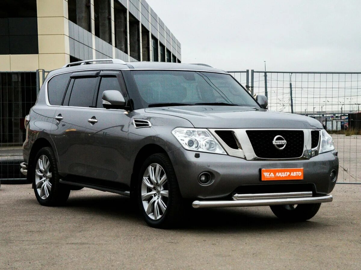 Ниссан патрол года выпуска. Ниссан Патрол 2010. Nissan Patrol y62. Nissan Patrol vi (y62). Nissan Patrol 62.