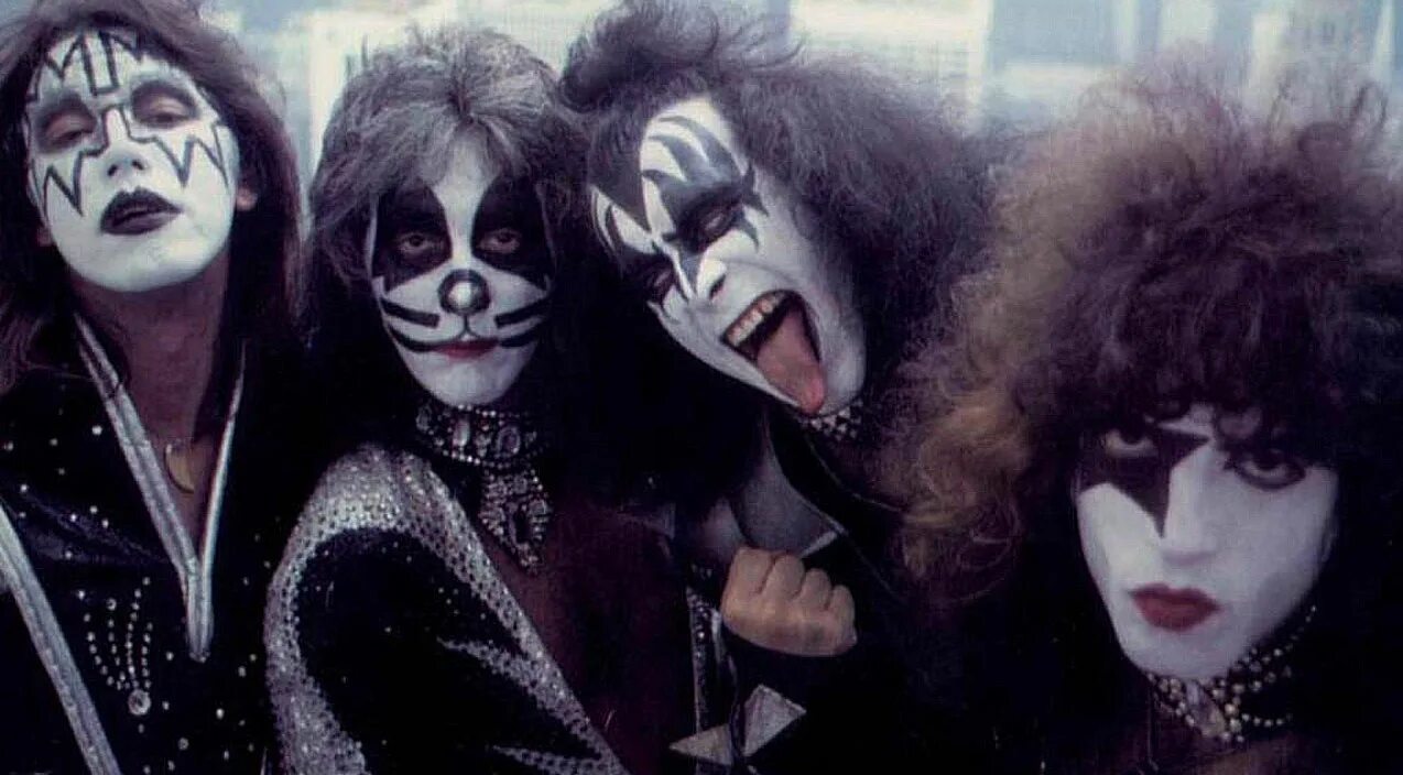 L like the way you kiss. Kiss группа 1976. Kiss Band 1992. Группа Кисс в 1976 году. Kiss Band 1974.