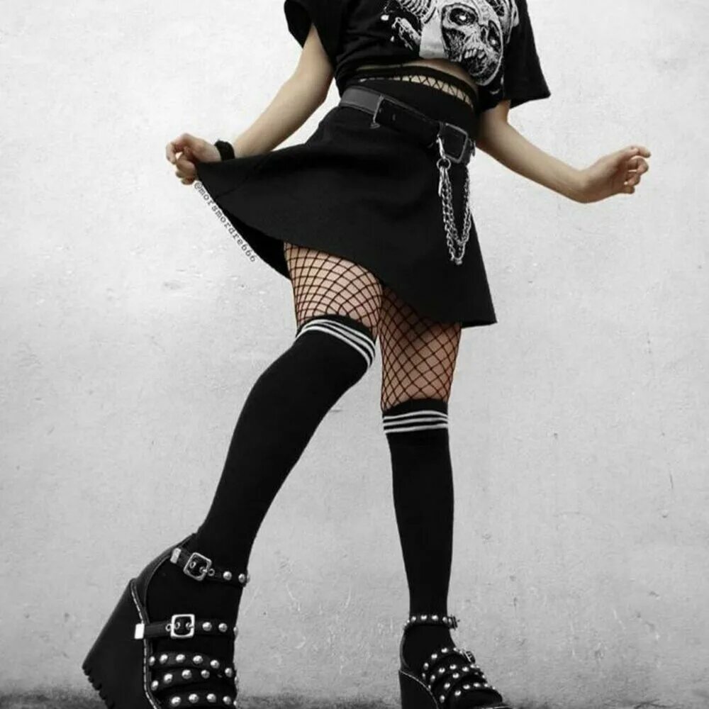 Outfit Грандж корейский черный. Goth outfit Грандж. Goth outfit Грандж 2020 корейская одежда. Рок платье.