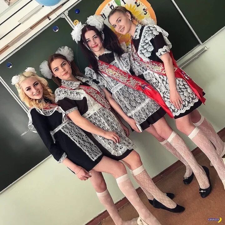 покажи восьмиклассницу. покажи восьмиклассницу. старшекласницына 1 сентября. покажи восьмиклассницу. красивые выпускницы.