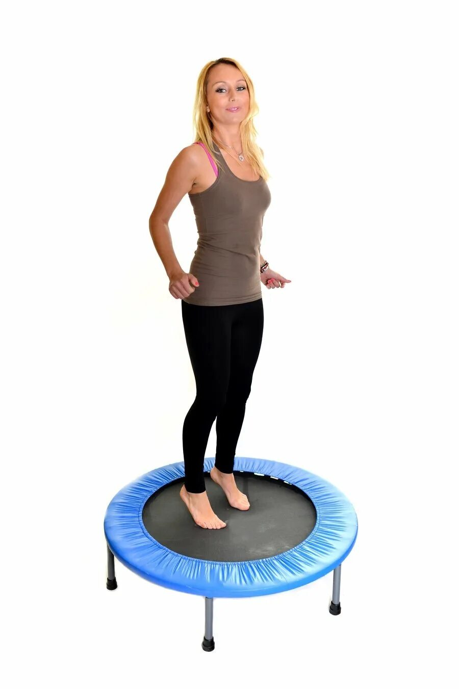 Фитнес-батут 101 см (с опорой). Tunturi foldable fitness trampoline, диаметр 71. Батут для фитнеса отзывы для похудения. Мини батут для фитнеса. Батут для фитнеса отзывы для похудения.
