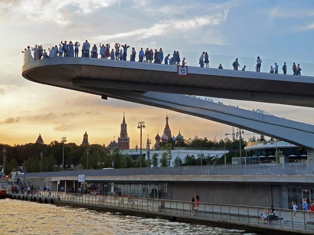 Навесной мост в москве