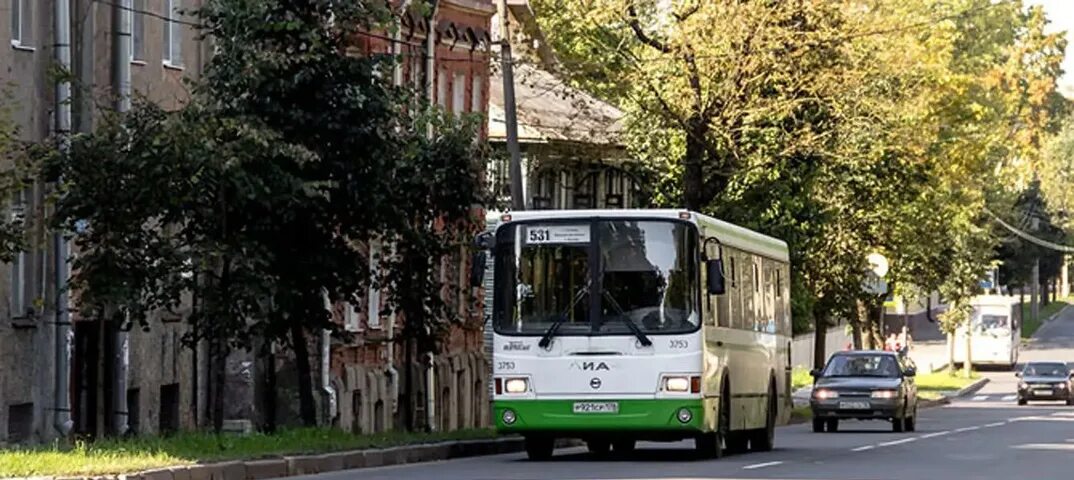 расписание автобусов до гатчины. маршрутка 529 гатчина павловск расписание. расписание автобусов 524. расписание автобусов волосово гатчина. расписание 107 автобуса гатчина.