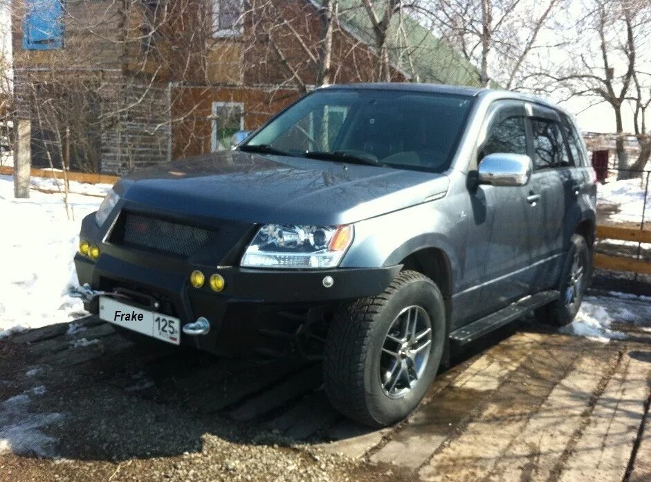 Suzuki grand vitara на авито. Силовой бампер Grand Vitara 2. Suzuki Grand Vitara 2 силовой бампер. Силовой бампер Suzuki Grand Vitara. Силовой бампер на Сузуки Гранд Витара 2007.