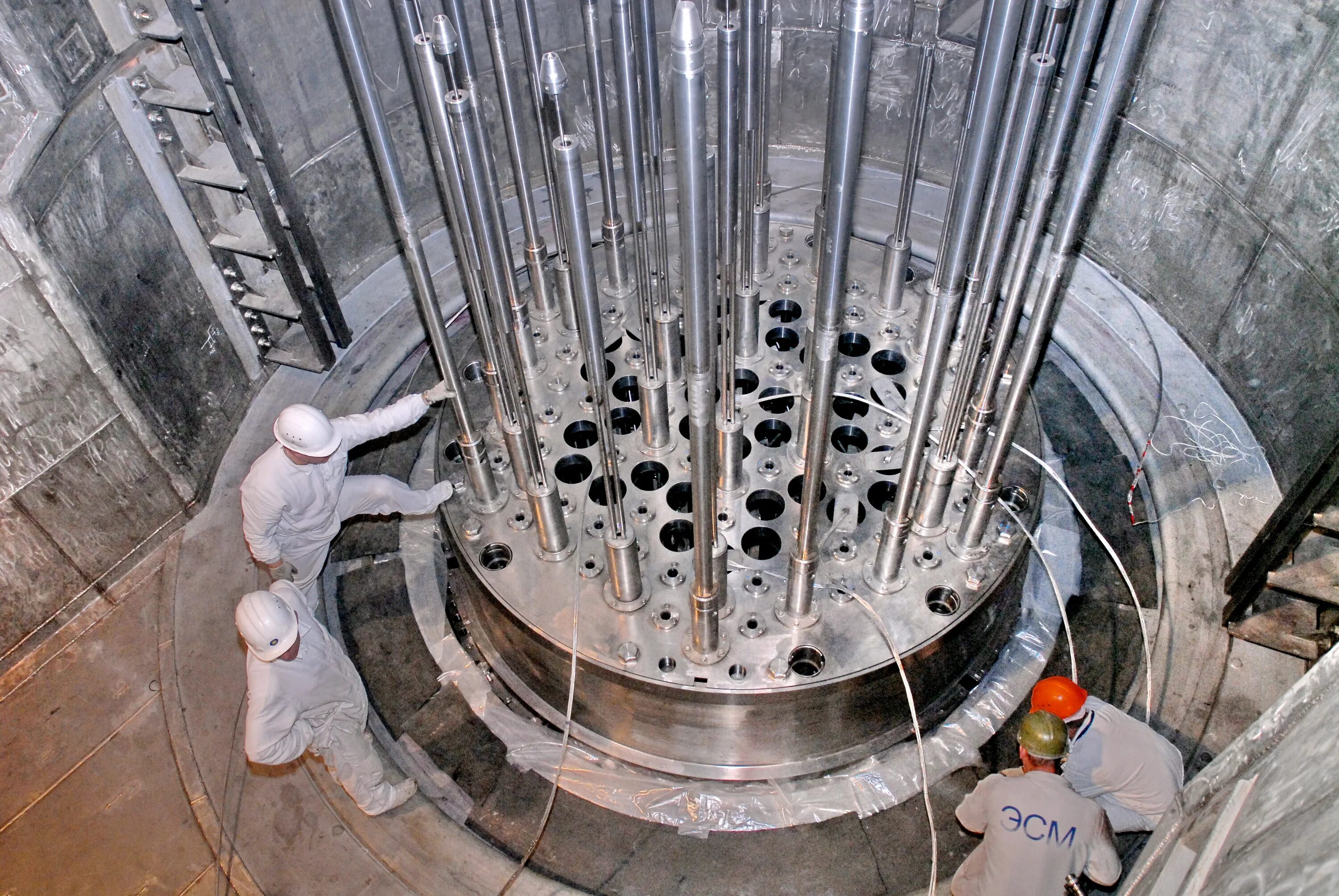 Токоограничивающий реактор 6 кв. Атомный реактор Росатом. Тепловыделяющая кассета РБМК-1000. ТВЭЛ РБМК. Горючее ядерного реактора