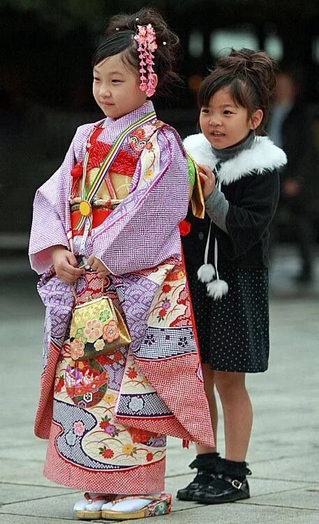 Японская одежда для детей. Японские малыши. Японские дети в кимоно. Япония дети мода.