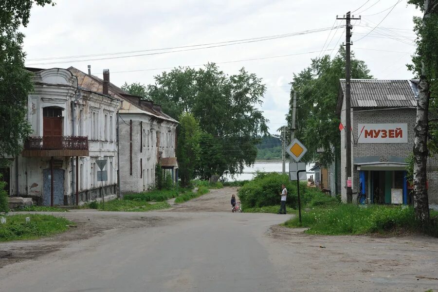 Жители онеги. Городское поселение город Онега. Онега (город) города Архангельской области. Город Онега Архангельской области достопримечательности. Город Онега Архангельской области население численность.