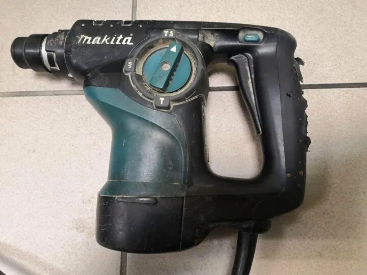Перфоратор режим реверса. Makita hr2810 (hr2810). перфоратор makita hr2810, кейс. makita hr2810 болтается бур. макита hr 2810 причина плохого удара. разборка.