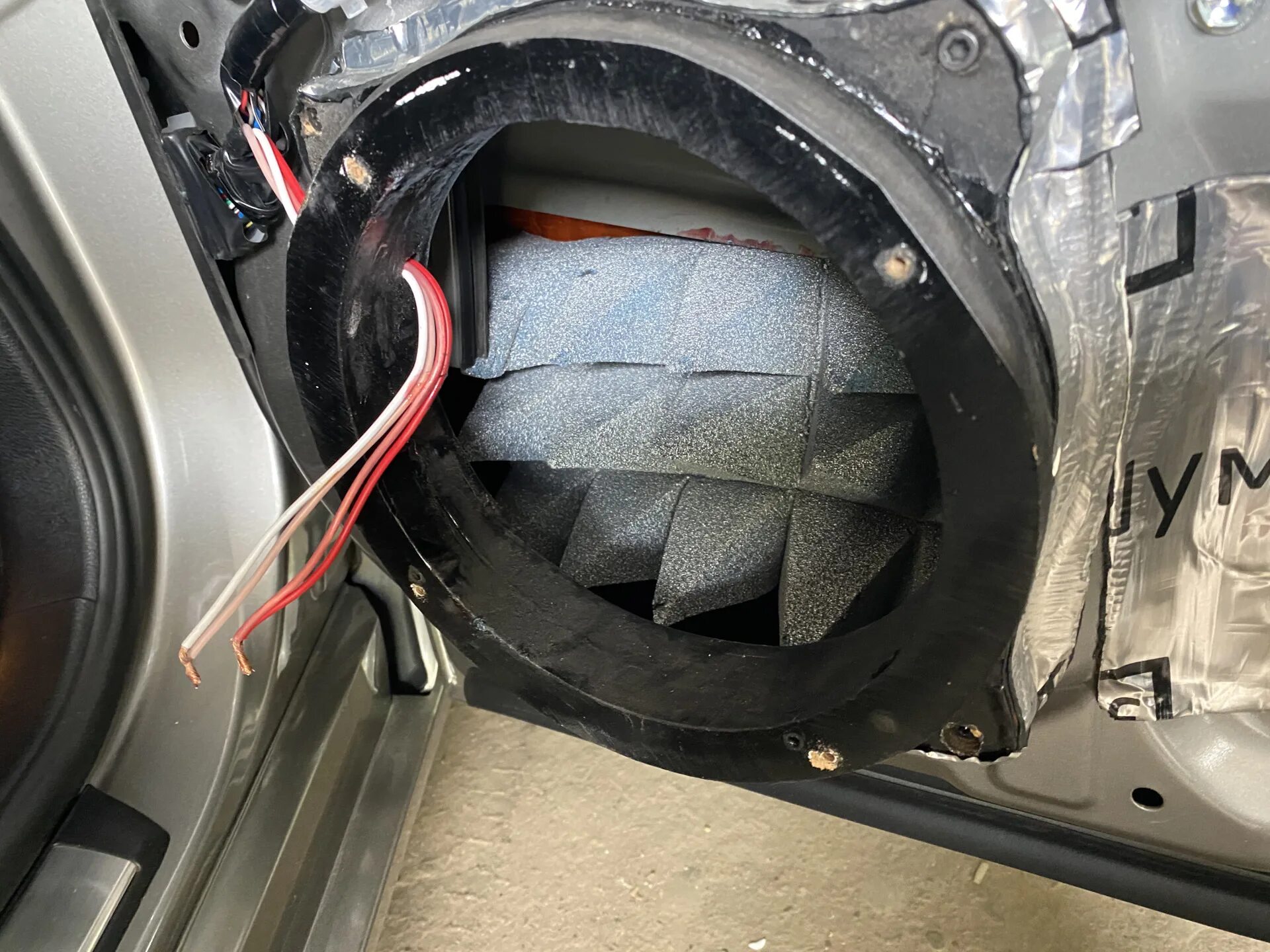 Сабвуфер лексус gs300. Сабвуфер w211 мощность. 1. Как снять сабвуфер. Сабвуфер лексус rx300 штатный.