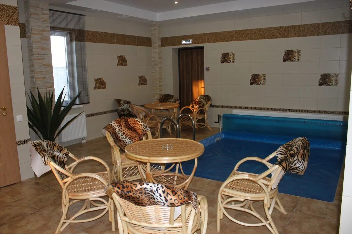 клуб релакс. отель релакс щербинка. релакс симферопольский 21 стр 1. отель релакс щербинка. гостиница в щербинке.