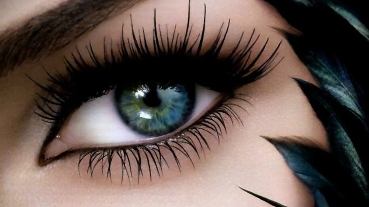 Красивые глаза. Красивые женские глаза. Красивые ресницы. Нарощенные ресницы. Глаз с длинными ресницами