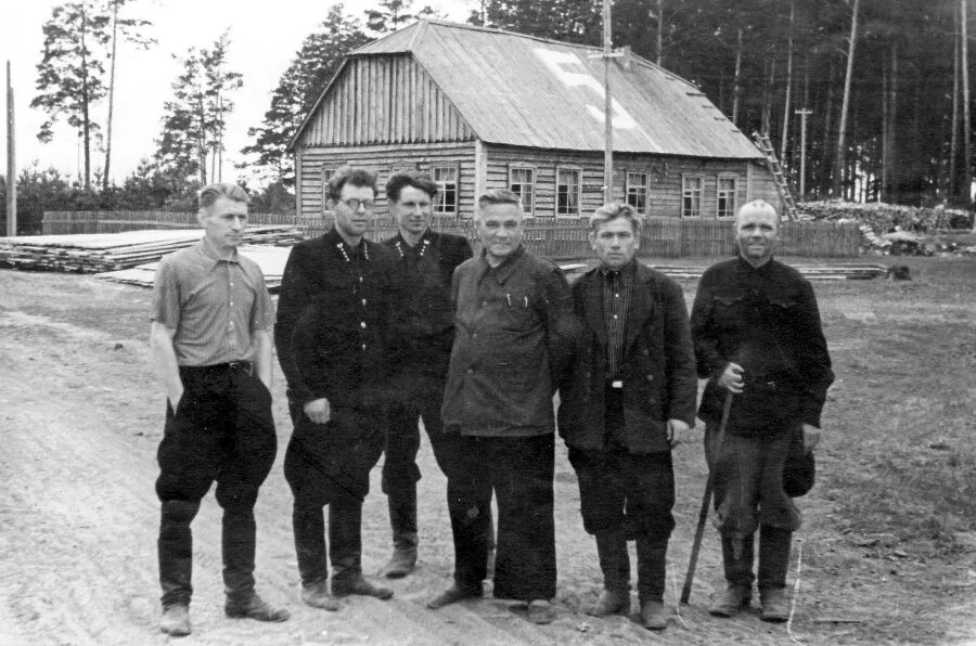 старые архивы. село мужичье воронежская область. села доволенского района новосибирской области. домовладение в сельской местности. село довольное новосибирской области.