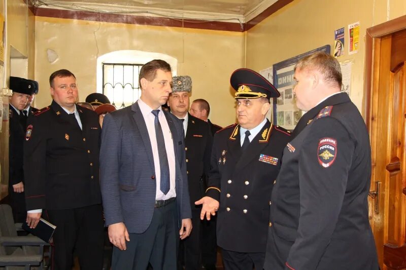 Омвд первомайский. Начальник УВД Тамбовской области. Начальник РОВД Мичуринского района Тамбовской области. Начальник полиции Сосновского района Тамбовской области. Начальник УМВД Тамбовской области.