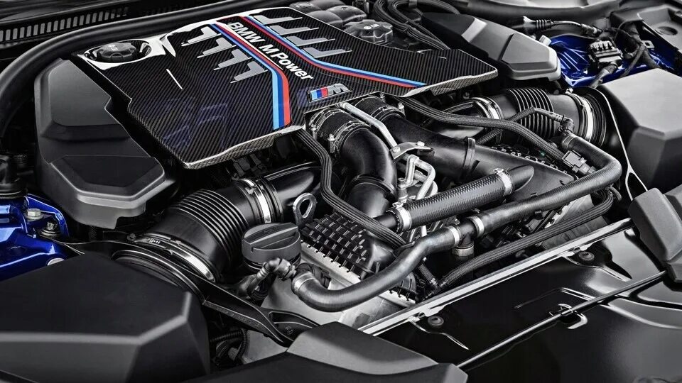 Двигатель автомобиля бмв. BMW m5 f90 engine. M5 f90 мотор. Мотор БМВ м5 ф90. V10 BMW m5 мотор.