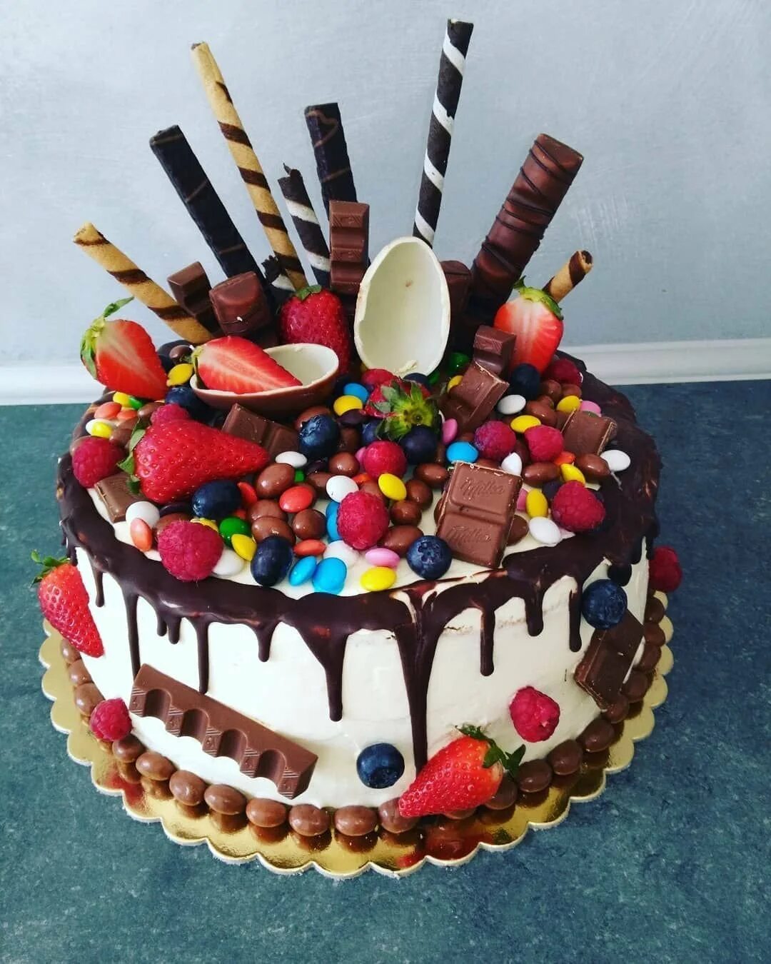 красивые торты для мальчиков. торт на день рождения 10 лет мальчику. торт для мальчика 9 лет. торт на 10 лет мальчику. торт для мальчика.