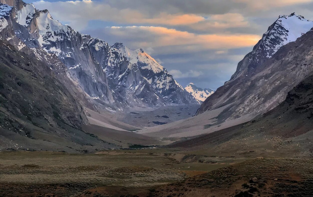 6 великих гор. Тибет Эверест Гималаи. Тибет Гималаи Лхаса. Куньлунь Тибет Гималаи. Долина Занскар, Ладакх.