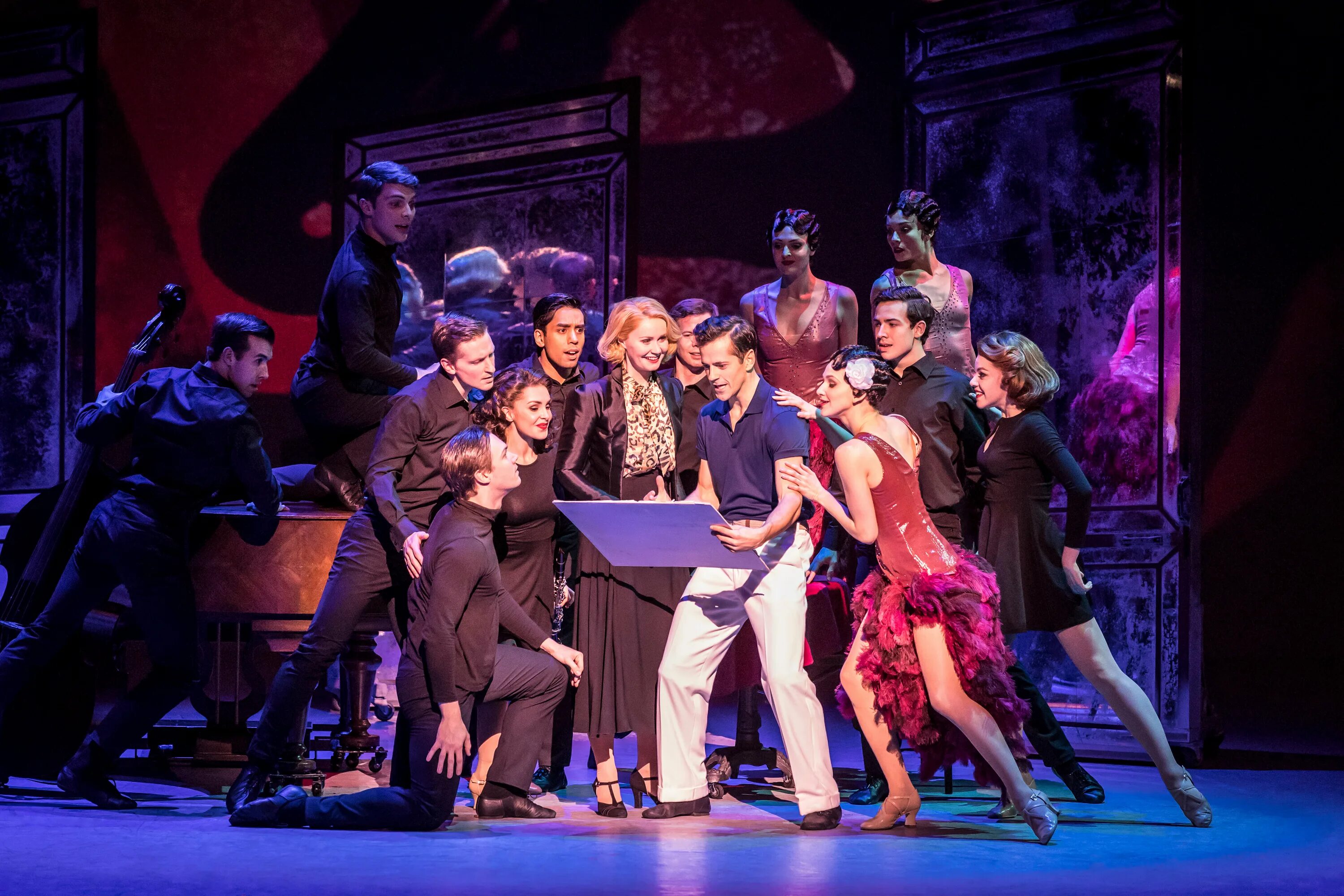 режиссер мюзикла