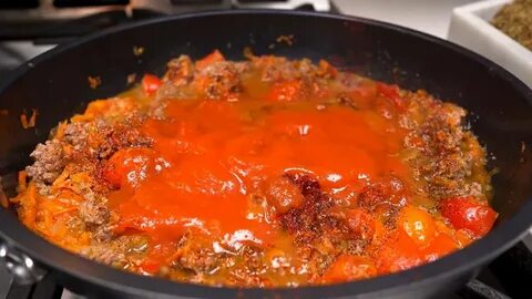 Фарш с овощами и капустой