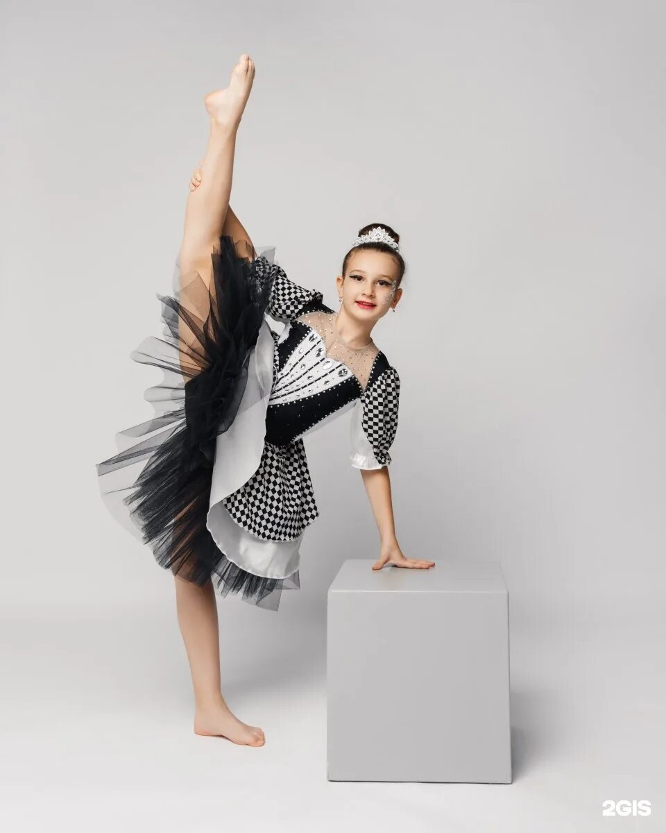 Rich dance. Рич дэнс ставрополь. Рич дэнс ставрополь школа танцев. Rich dance. Рич дэнс ставрополь школа танцев.