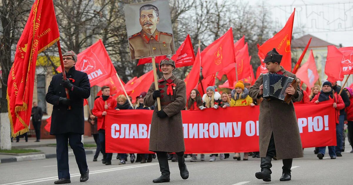 Суть времени народ говорит. Октябрьская революция 1917. Великая Октябрьская революция. 100 Лет Октябрьской революции. Октябрьская революция фото.