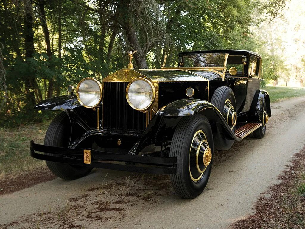 Дорогой старый автомобиль. Rolls Royce Phantom 1925. Rolls Royce Phantom 1. Rolls Royce Phantom 1929. Rolls Royce Phantom 1 1929.