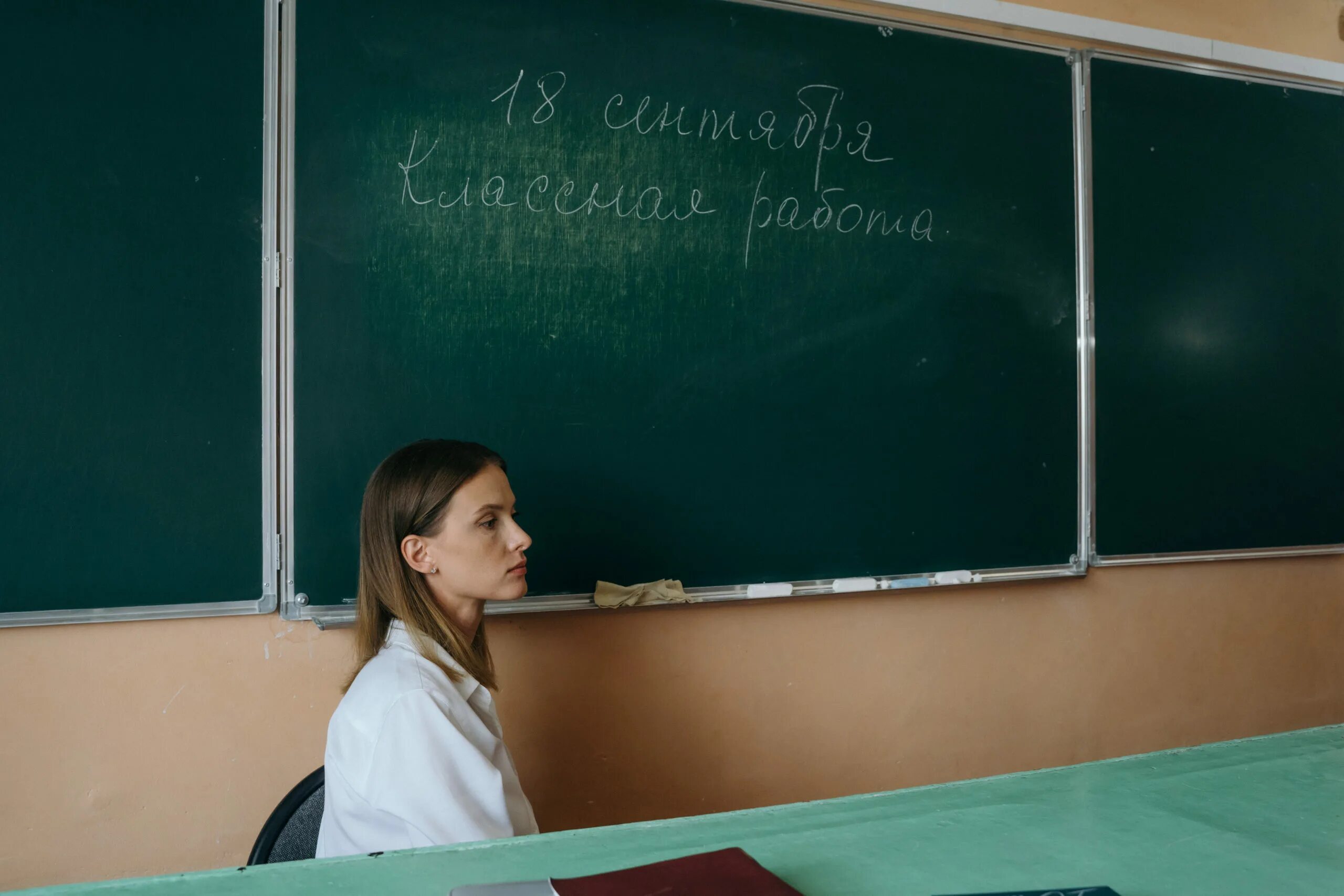 Учительница показала ученикам