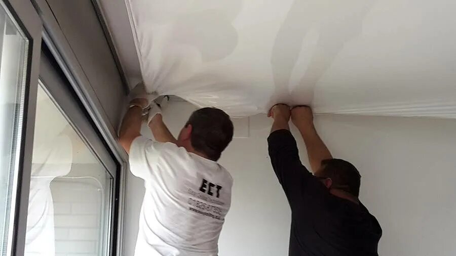 потолочные панели пвх. потолок из панелей пвх. пластиковые панели для потолка. потолки descor сатин. пластиковый потолок.