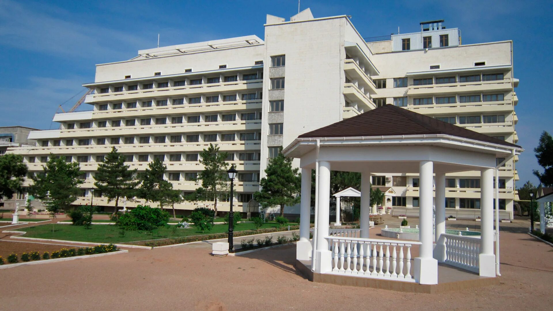 Саки санатории на берегу моря с лечением. Санаторий полтава-крым морская ул 8 саки. Саки. Саки санатории на берегу моря с лечением. Санаторий юрмино г саки крым.