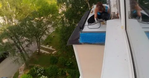 Соседка балкон