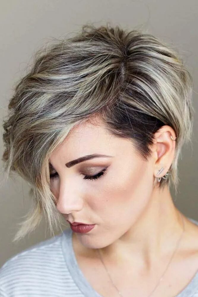 Асимметричная пикси. Стрижка “pixie” (пикси). Стрижка пикси-боб и мелирование на короткие волосы. Стрижки боб пикси каскад. Стрижка лонг пикси боб.