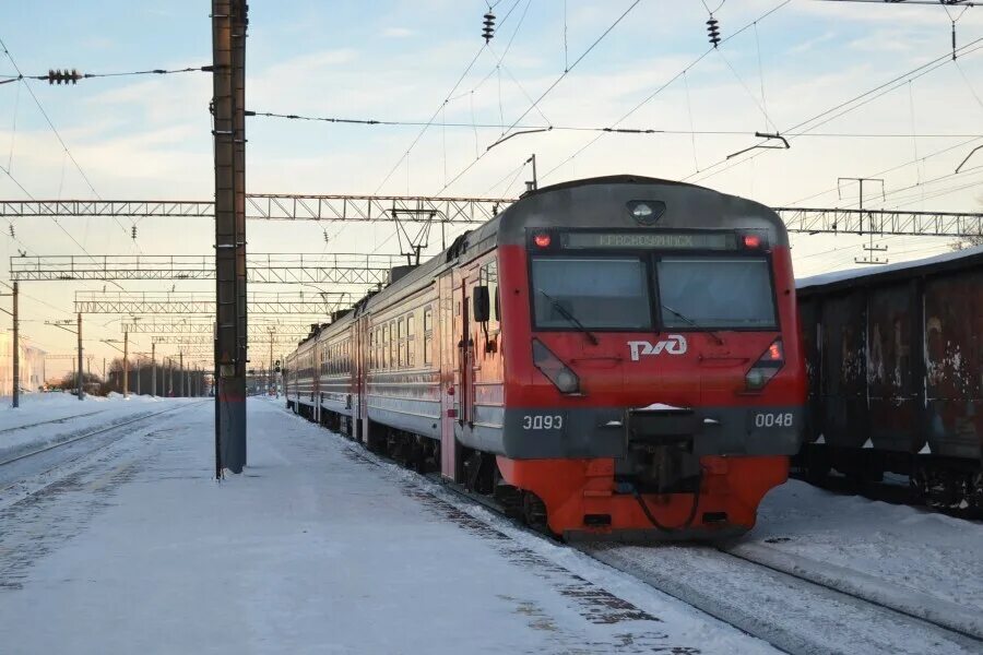 Поезда России. Электрички России. Электричка Красноуфимск Ижевск. Электричка Содружество.