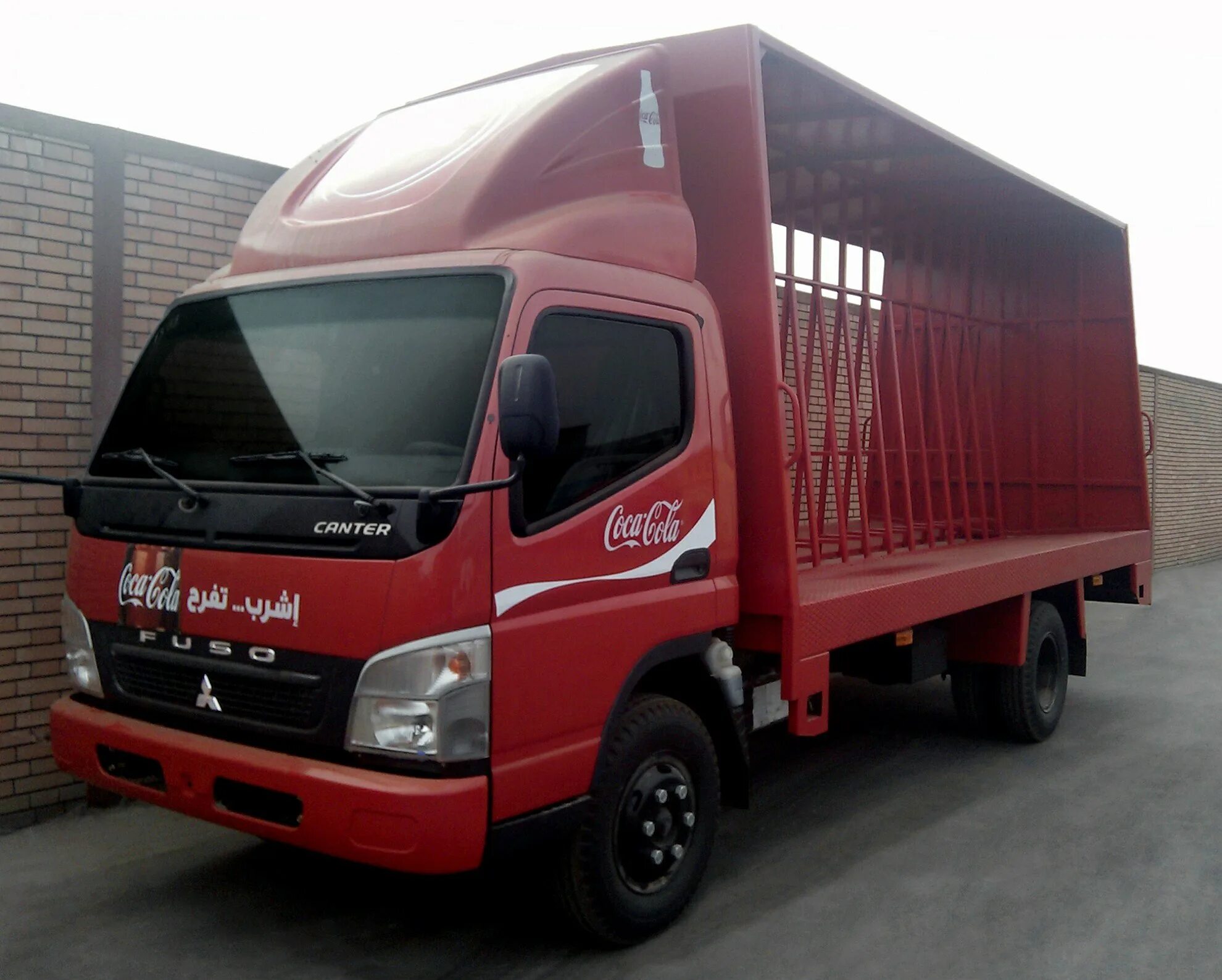 Грузовик Митсубиси Фусо. Mitsubishi Fuso Canter. Мицубиси Фусо Кантер. Грузовик Fuso Canter. Купить грузовик в кредит